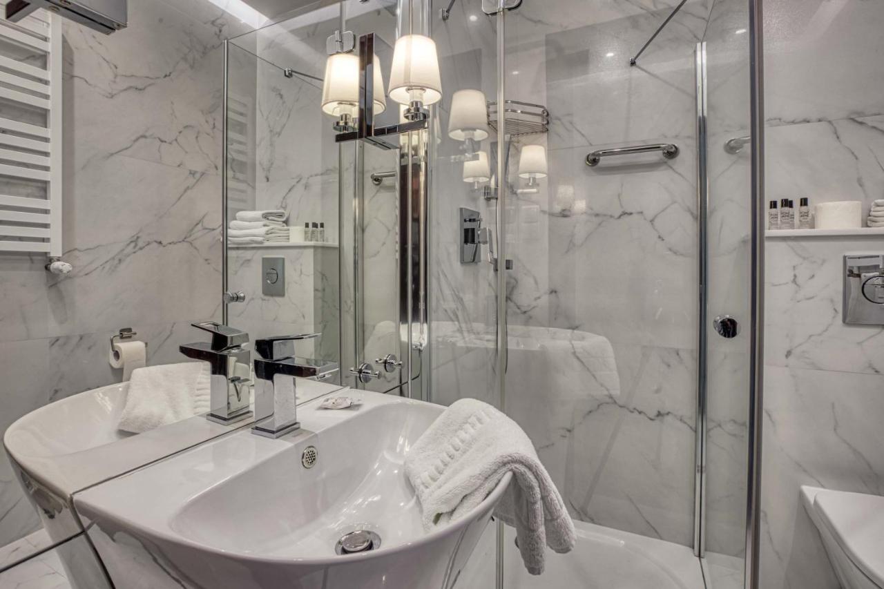 Hotel Bialy Dom Rybnik  Kültér fotó