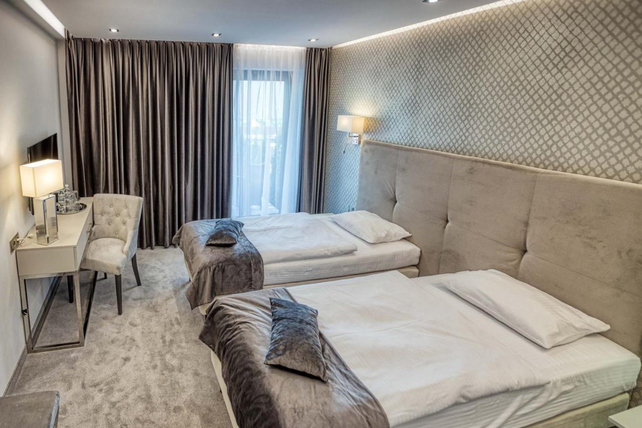 Hotel Bialy Dom Rybnik  Kültér fotó